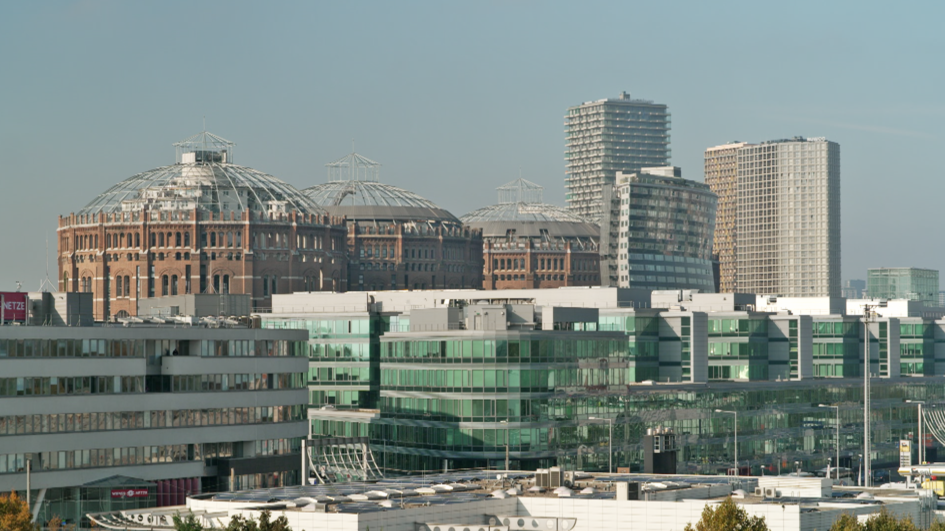 11 Skyline Gasometer