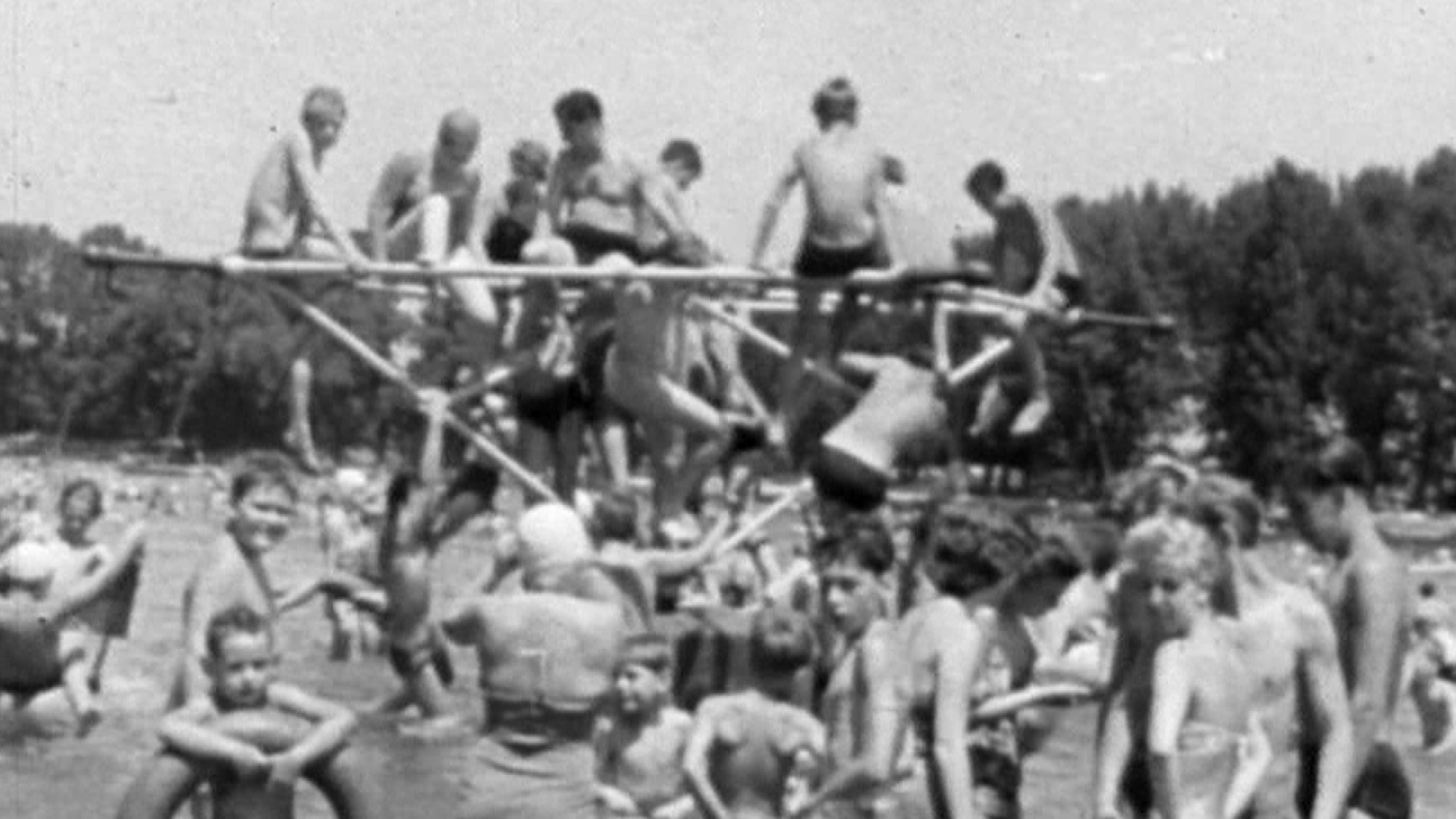 8 Spielplatz