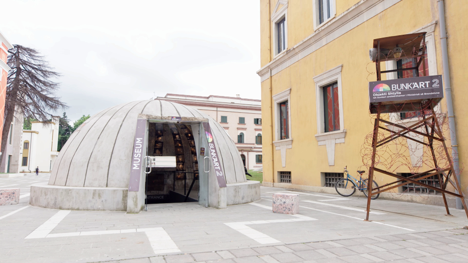 Bunkart_Museum_Tirana_aussen