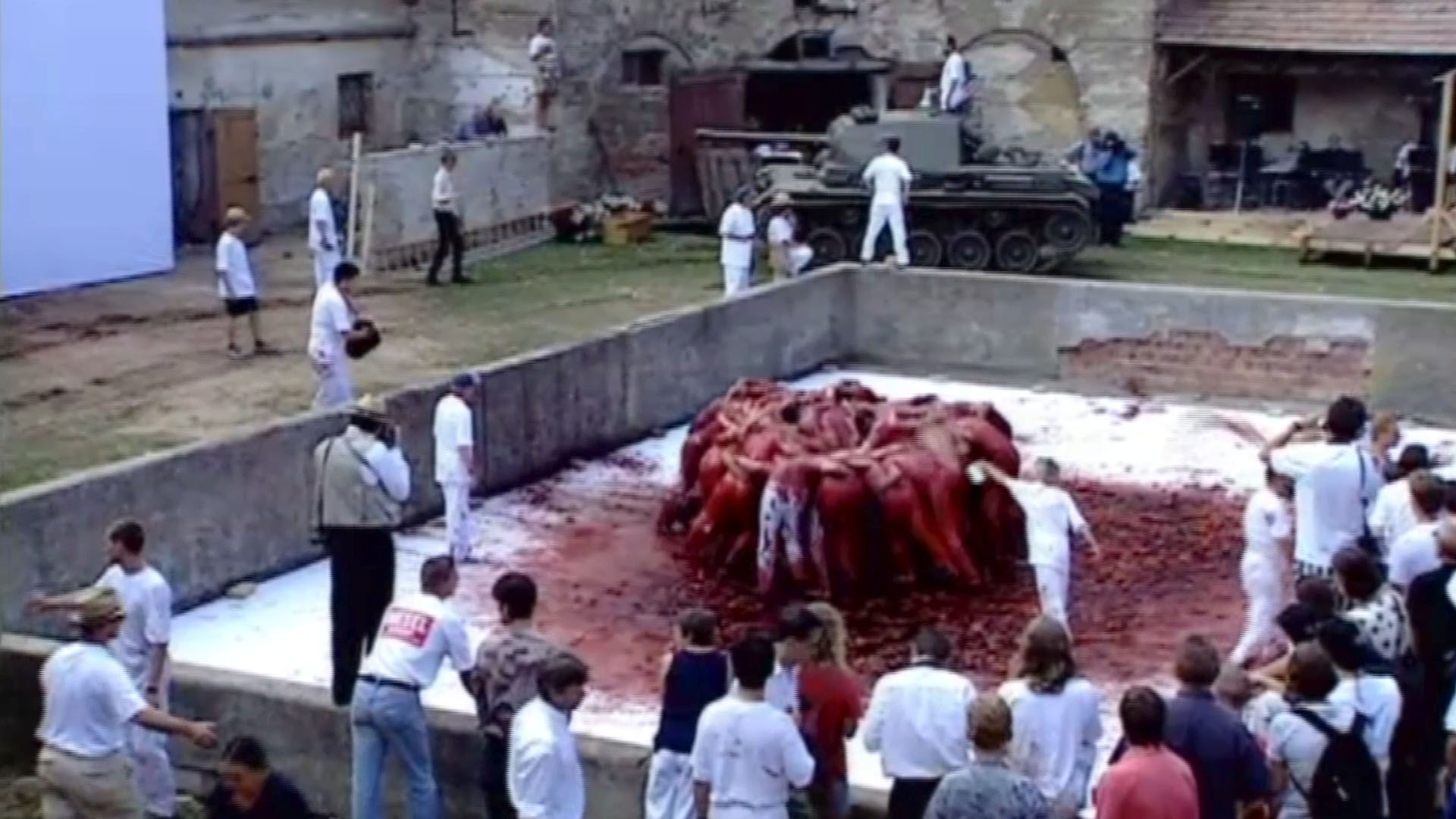 Das-Universum-des-Hermann-Nitsch_Trailer_900419