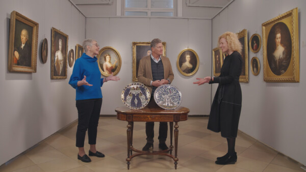 01 Christian Broschek Karl Hohenlohe Magda Pfabigan Expertin für Jugendstil Keramikteller von Franz Staudigl