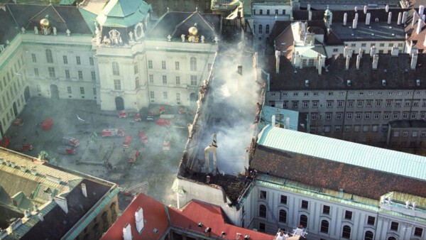07 Luftaufnahme nach Brand
