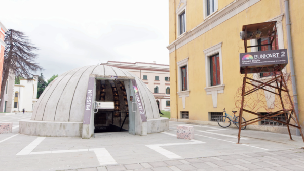 Bunkart_Museum_Tirana_aussen