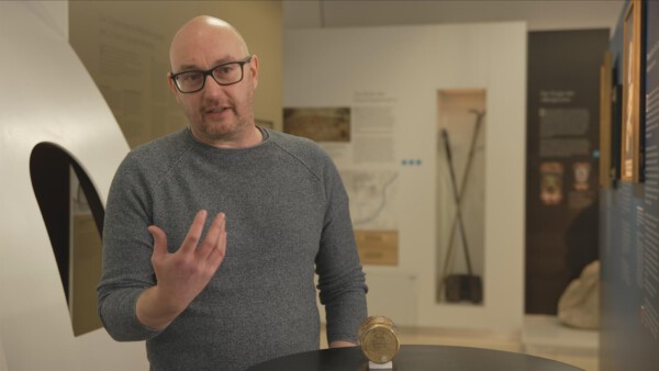 Erwin van Dijk Lokalhistoriker in Gutenbrunn einem ehemaligen Standort der Familie Stölzle