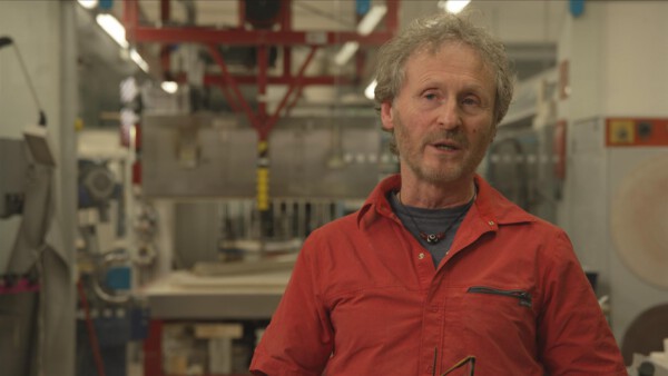 Glasexperte und künstler Rudi Gritsch