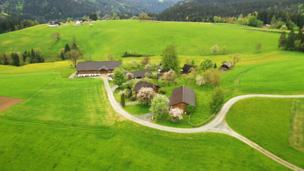 IKE GURKTAL Bauernhof Familie Steiner