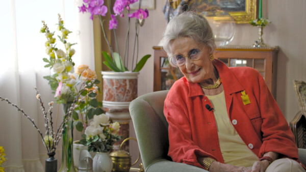 Lotte-Tobisch-in-ihrer-Wohnung