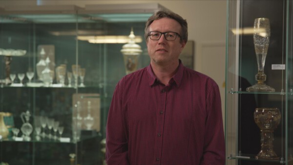 Peter Novy Glasexperte im Sklářské muzeum in Nový Bor