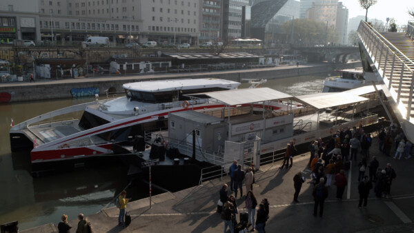 Twin City Liner Schwedenplatz Anlegestelle